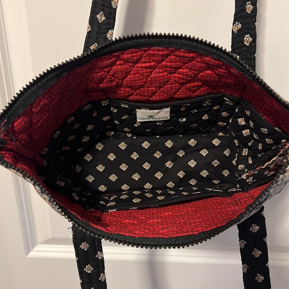 Retired Vera Bradley Petite Paddy in classic back pocketbook - Picture 4 of 5